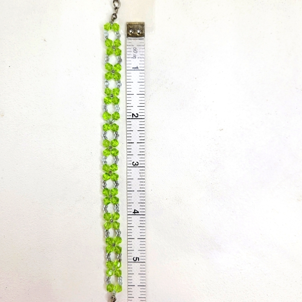 Bright Peridot Beaded Floral Bracelet - Picture 2 of 7